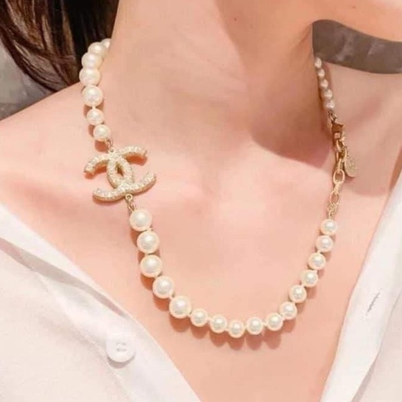 🔥FREE SHIPPING FASHION JEWELRY 🔥 HOST PICK - Picture 1 of 6